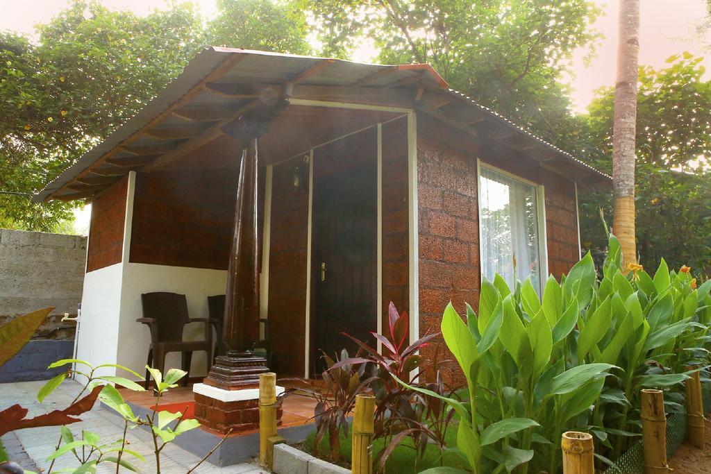 Dolphin Bay Varkala Exterior foto